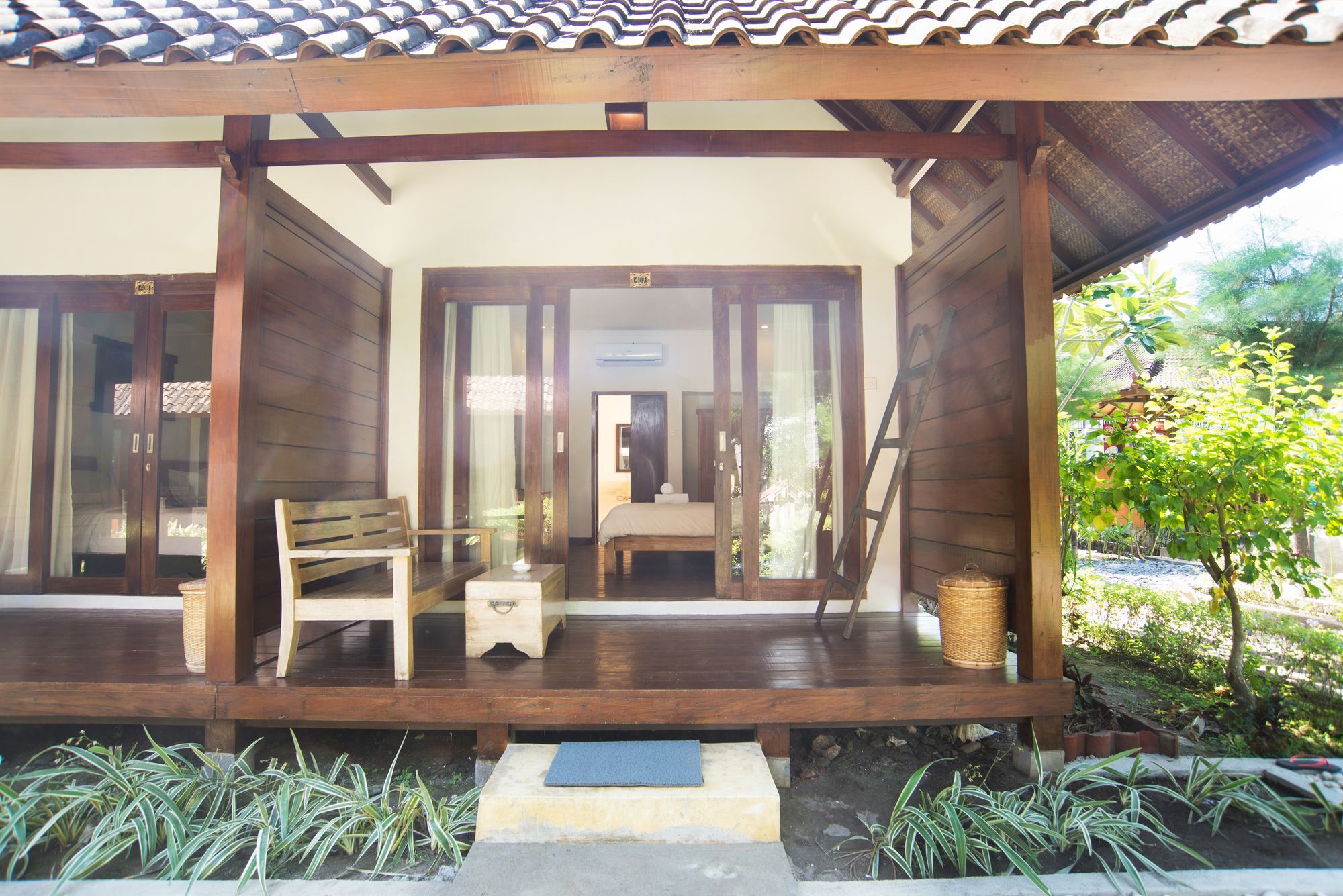 Royal Regantris Villa Karang Gili Air Exterior foto